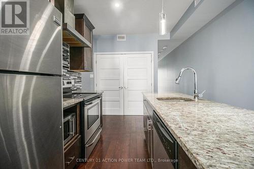 453 Booth Street, Ottawa, ON - Indoor Photo Showing Kitchen With Stainless Steel Kitchen With Upgraded Kitchen