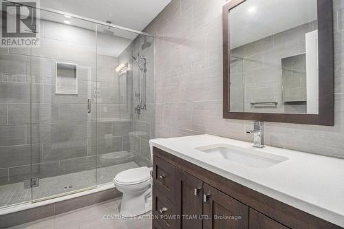 453 Booth Street, Ottawa, ON - Indoor Photo Showing Bathroom