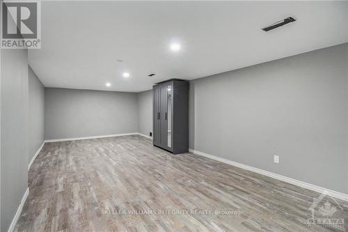 698 Cooper Street, Ottawa, ON - Indoor