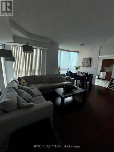 3503 - 208 Enfield Place, Mississauga, ON - Indoor Photo Showing Living Room