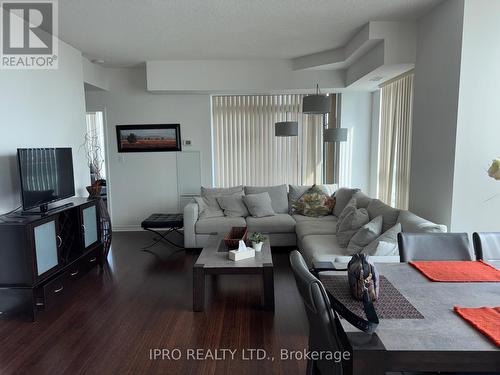 3503 - 208 Enfield Place, Mississauga, ON - Indoor Photo Showing Living Room