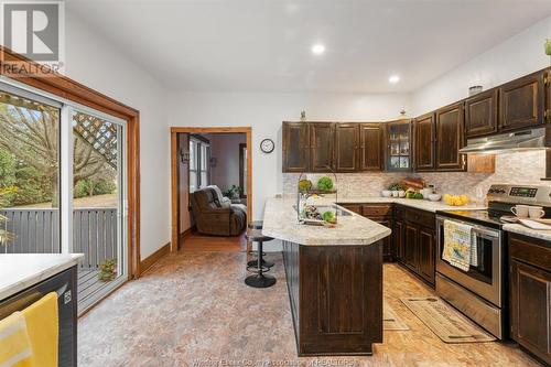 1625 Mersea Rd 6, Leamington, ON - Indoor Photo Showing Kitchen