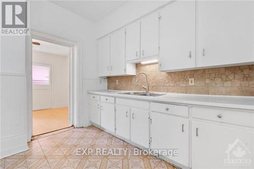 74 Preston Street, Ottawa, ON - Indoor Photo Showing Kitchen With Double Sink