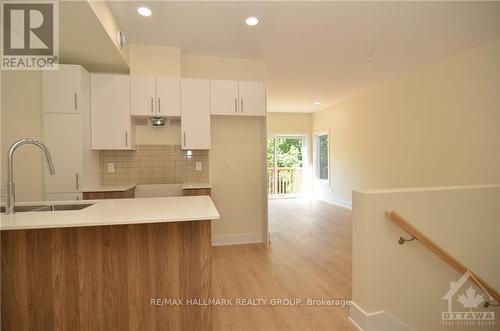 183 Columbus Avenue, Ottawa, ON - Indoor Photo Showing Kitchen With Double Sink