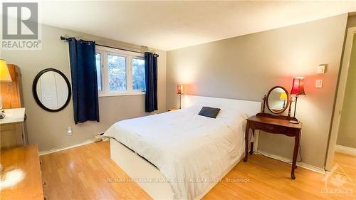 2609 Baseline Road, Ottawa, ON - Indoor Photo Showing Bedroom