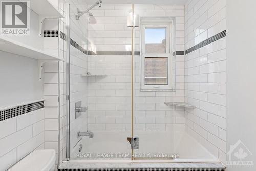 426 George Street W, Ottawa, ON - Indoor Photo Showing Bathroom