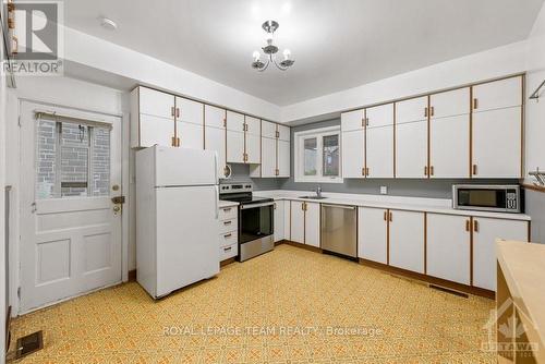 426 George Street W, Ottawa, ON - Indoor Photo Showing Kitchen