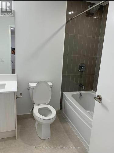 612 - 225 Malta Avenue, Brampton, ON - Indoor Photo Showing Bathroom