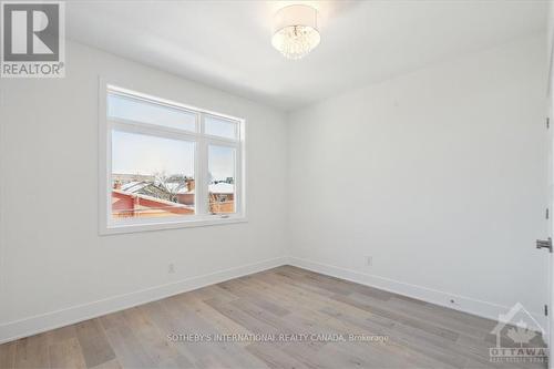 683 Melbourne Avenue, Ottawa, ON - Indoor Photo Showing Other Room