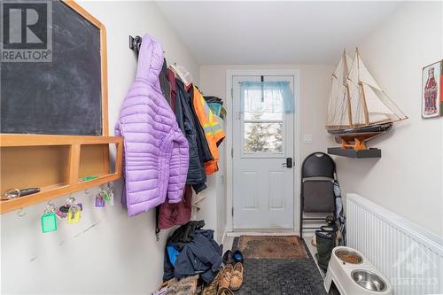 53 Laval Street, Vanier And Kingsview Park (3402 - Vanier), ON - Indoor Photo Showing Other Room