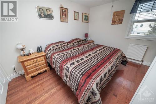 53 Laval Street, Vanier And Kingsview Park (3402 - Vanier), ON - Indoor Photo Showing Bedroom