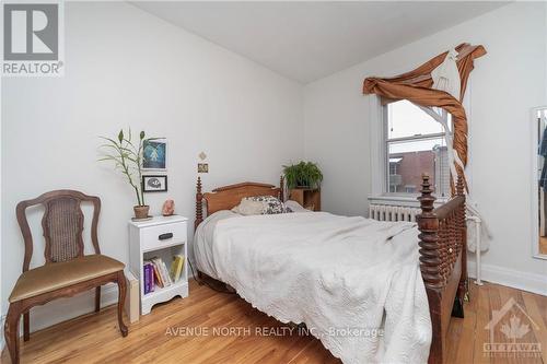 40 Vaughan Street, Ottawa, ON - Indoor Photo Showing Bedroom