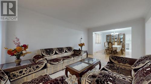 4 Mossbank Drive, Brampton, ON - Indoor Photo Showing Living Room