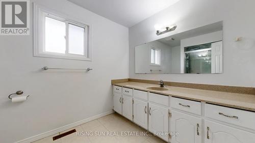 4 Mossbank Drive, Brampton, ON - Indoor Photo Showing Bathroom