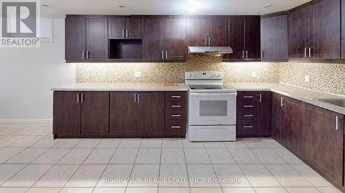 4 Mossbank Drive, Brampton, ON - Indoor Photo Showing Kitchen