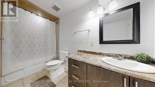 4 Mossbank Drive, Brampton, ON - Indoor Photo Showing Bathroom