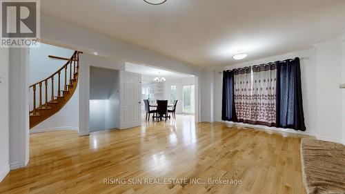 4 Mossbank Drive, Brampton, ON - Indoor