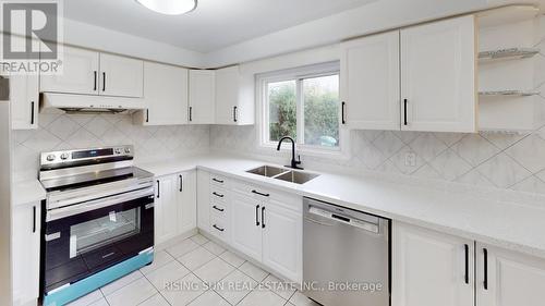 4 Mossbank Drive, Brampton, ON - Indoor Photo Showing Kitchen With Double Sink