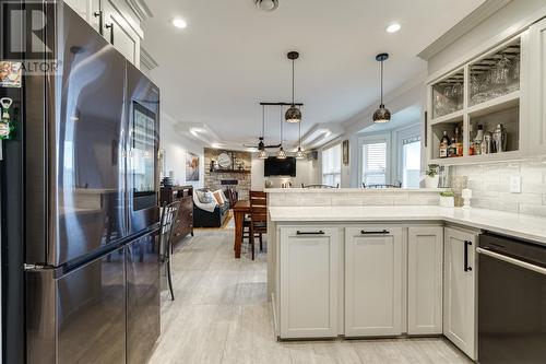 47 Western Island Pond Drive, Torbay, NL - Indoor Photo Showing Kitchen With Upgraded Kitchen