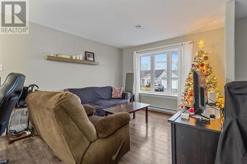 30 Cessna Street, St. John'S, NL - Indoor Photo Showing Living Room