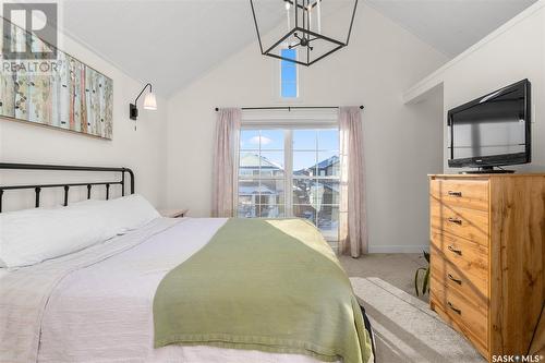 551 Fast Way, Saskatoon, SK - Indoor Photo Showing Bedroom