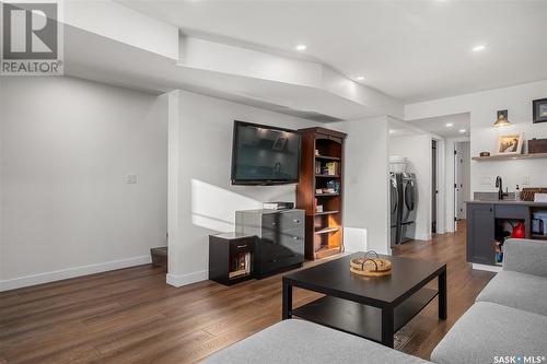 551 Fast Way, Saskatoon, SK - Indoor Photo Showing Living Room