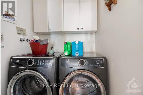 900 Scott-Dupuis Way, Ottawa, ON - Indoor Photo Showing Laundry Room