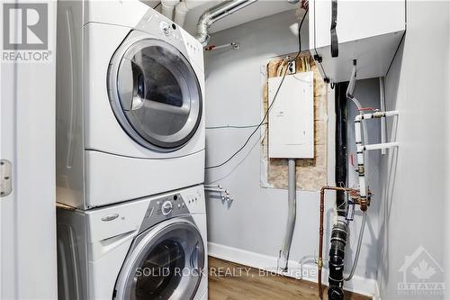 142/144 Montfort Street, Ottawa, ON - Indoor Photo Showing Laundry Room