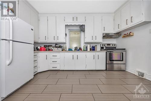 226-228 St Andrew Street, Lower Town - Sandy Hill (4001 - Lower Town/Byward Market), ON - Indoor Photo Showing Kitchen