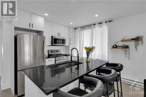 305 Olmstead Street, Ottawa, ON - Indoor Photo Showing Kitchen