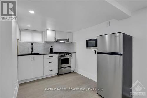 305 Olmstead Street, Ottawa, ON - Indoor Photo Showing Kitchen