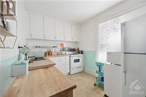 129 Concord Street S, Glebe - Ottawa East And Area (4407 - Ottawa East), ON - Indoor Photo Showing Kitchen