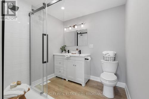 184 Keefer Road, Thorold (558 - Confederation Heights), ON - Indoor Photo Showing Bathroom