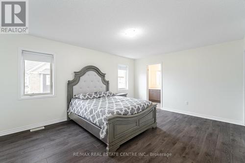 127 - 1000 Asleton Boulevard, Milton, ON - Indoor Photo Showing Bedroom