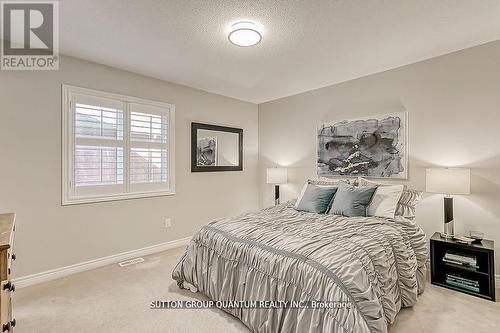 3362 Fox Run Circle, Oakville, ON - Indoor Photo Showing Bedroom