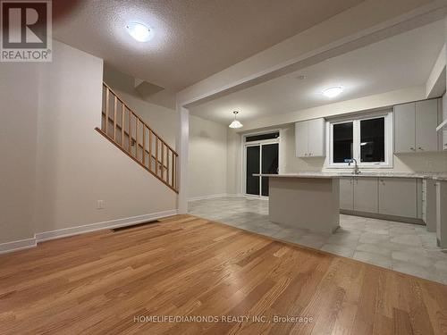 148 Eastbridge Avenue, Welland, ON - Indoor Photo Showing Kitchen