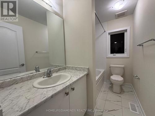 148 Eastbridge Avenue, Welland, ON - Indoor Photo Showing Bathroom