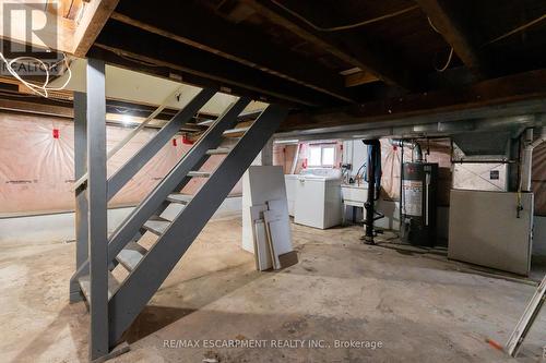 289 Roxborough Avenue N, Hamilton, ON - Indoor Photo Showing Basement