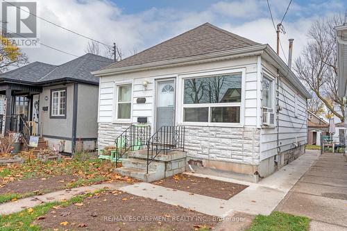 289 Roxborough Avenue N, Hamilton, ON - Outdoor With Facade