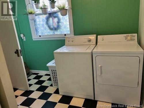 17 Church Street, Norton, NB - Indoor Photo Showing Laundry Room