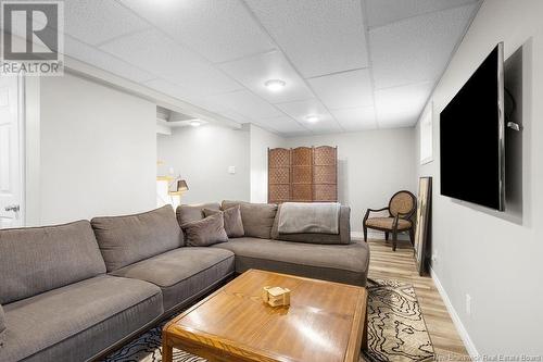 1015 Rue Principale, Neguac, NB - Indoor Photo Showing Living Room