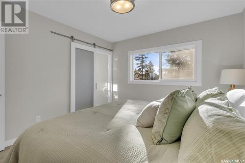 422 Crean Lane, Saskatoon, SK - Indoor Photo Showing Bedroom