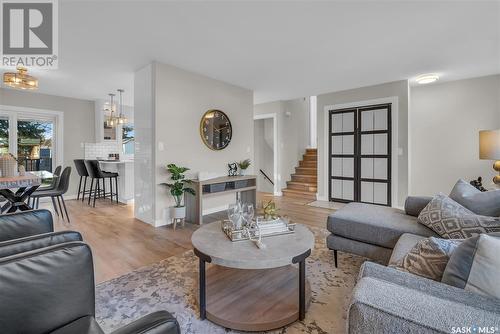 422 Crean Lane, Saskatoon, SK - Indoor Photo Showing Living Room