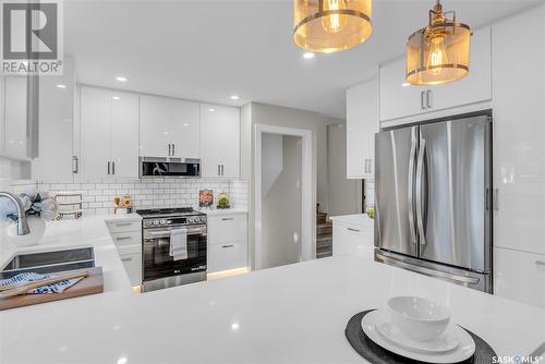 422 Crean Lane, Saskatoon, SK - Indoor Photo Showing Kitchen With Upgraded Kitchen