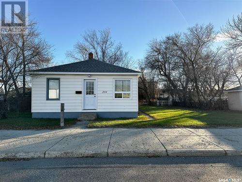 251 22Nd Street W, Battleford, SK - Outdoor