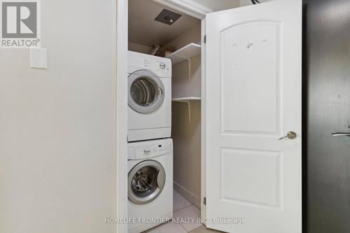 612 - 20 North Park Road, Vaughan, ON - Indoor Photo Showing Laundry Room