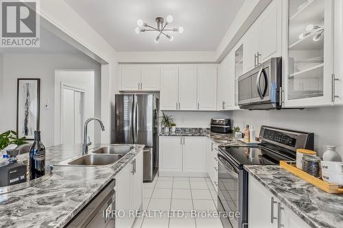 57 Martin Trail, New Tecumseth, ON - Indoor Photo Showing Kitchen With Stainless Steel Kitchen With Double Sink With Upgraded Kitchen