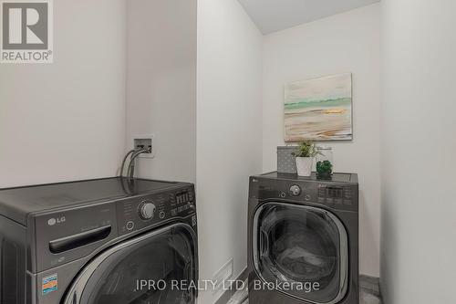 57 Martin Trail, New Tecumseth, ON - Indoor Photo Showing Laundry Room