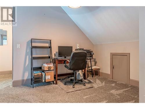 1618 Simons Road, Spallumcheen, BC - Indoor Photo Showing Office