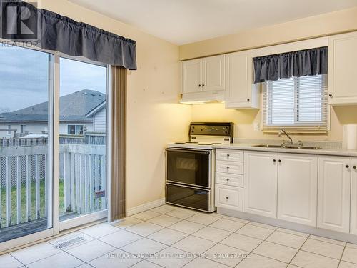 74 St. Lawrence Drive, Welland (767 - N. Welland), ON - Indoor Photo Showing Kitchen With Double Sink